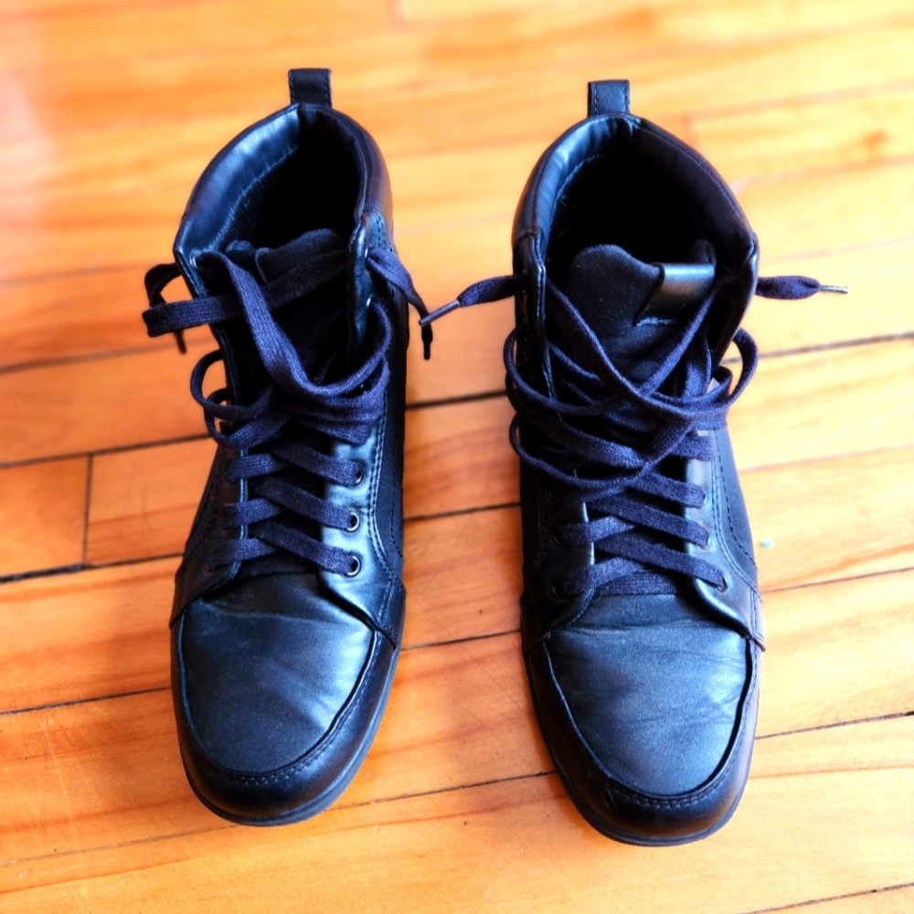 Riverstone unisex shoes